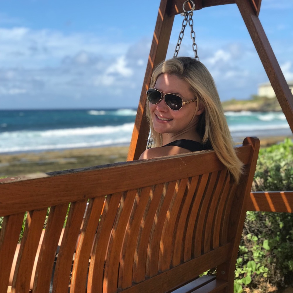 Meet your Posher, Brooke